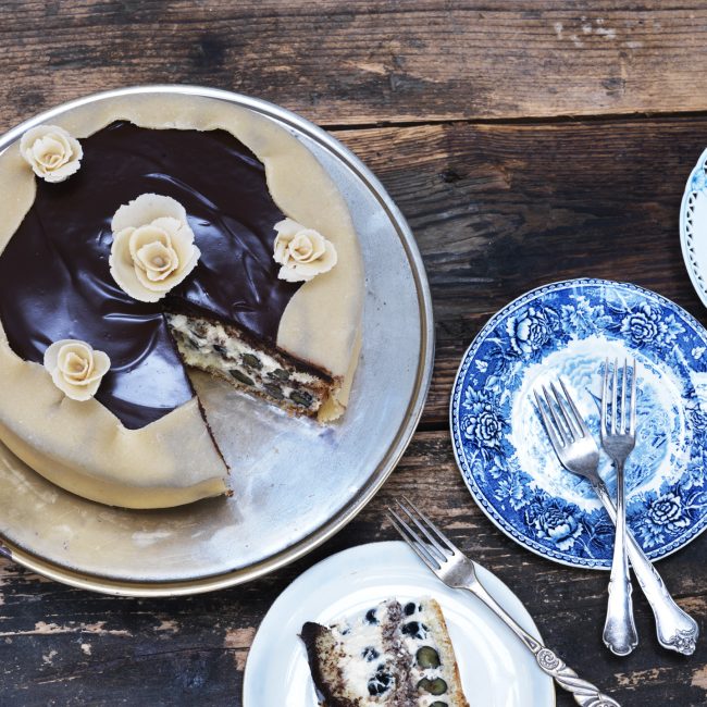 Cake A dainsh layer cake